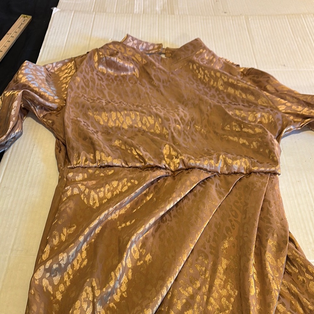 Elegant Gold and Brown Patterned Dress